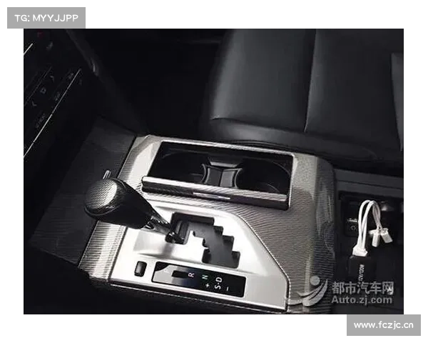 中高级车“全能王者” 试驾全新凯美瑞 中高级车“全能王者” 试驾全新凯美瑞